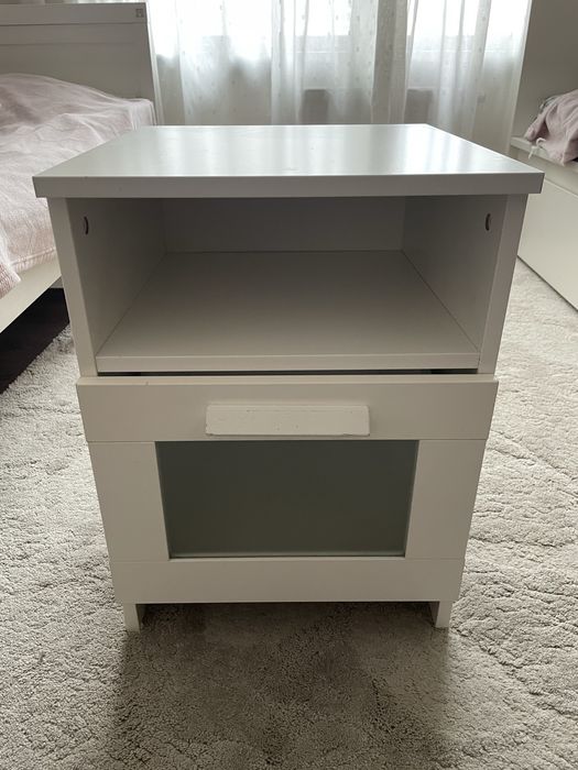 Прикроватные тумбы Икеа