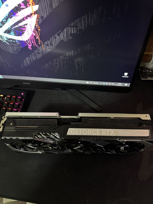 Видео карта RTX 4070ti 12 gb