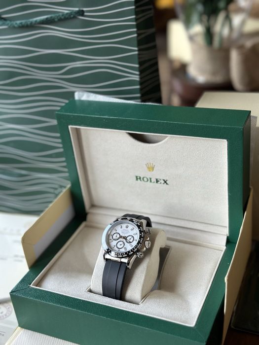 Rolex Daytona Cosmograph “Panda” Rubber Strap 40mm