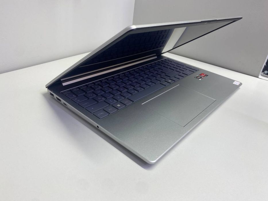 Ноутбук HP КН32923#
