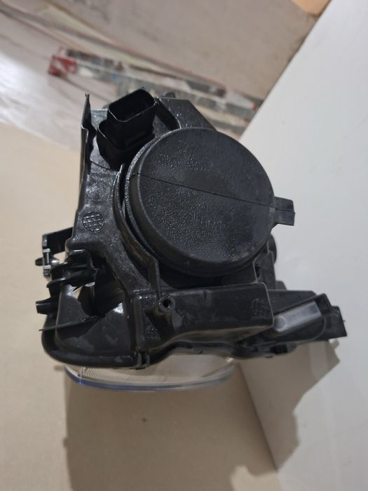 Ляв фар Toyota  Proace Verso 2024