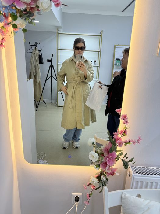 Плащ на весну стильный