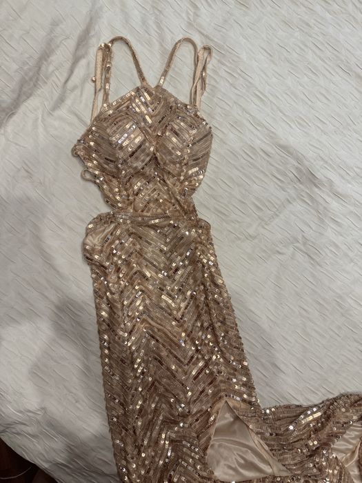Вечернее платье розовое золото