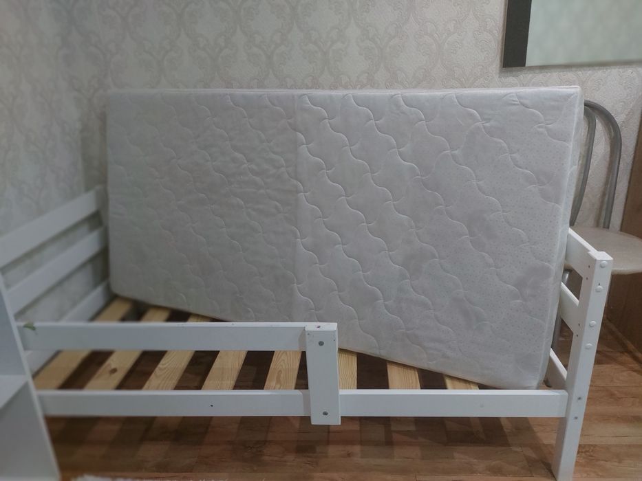 Кровать детская  до 100 кг