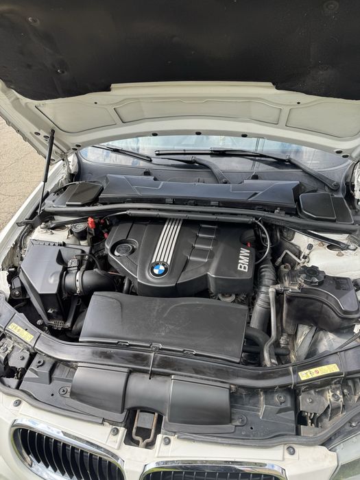 BMW e91 facelift 2009