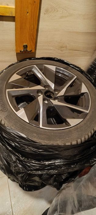 Зимни гуми 225/45 R17 с джанти