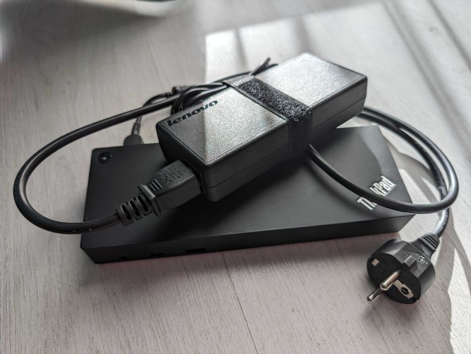 Lenovo ThinkPad Thunderbolt 3 Dock Station - Type 40AC