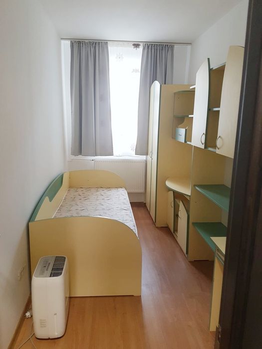 Dau in chirie 2 camere ultracentral pe termen lung