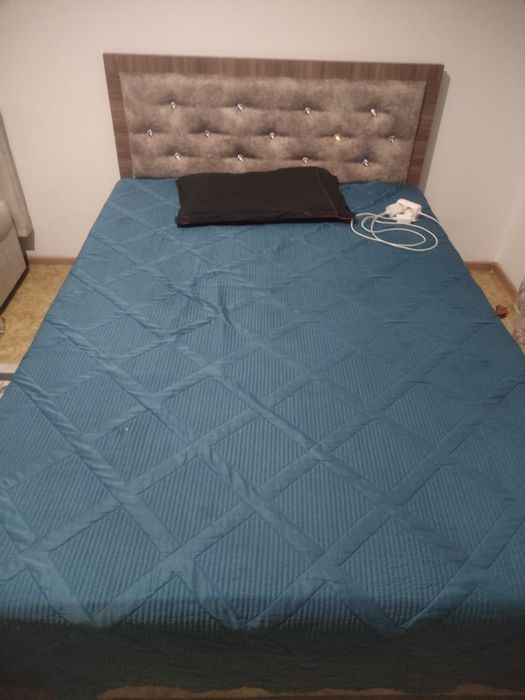 Продам кровать 20000