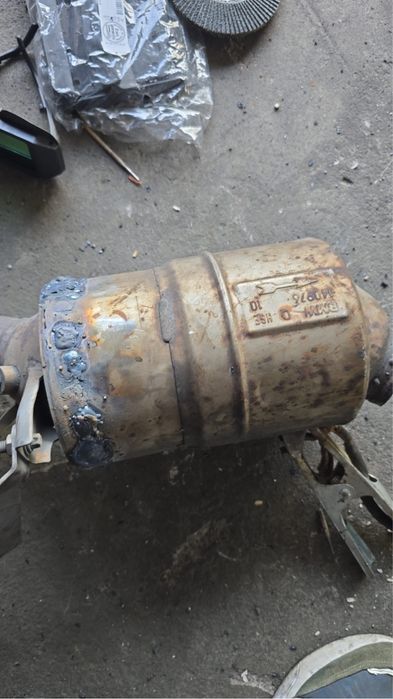 Firmă autorizată reciclez catalizatoare auto filtre de particule preț 20-2000€ buc analize spectometru rxf
