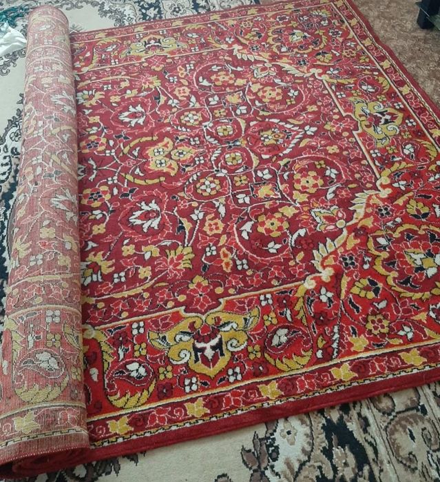 Продам ковры в отличном состоянии