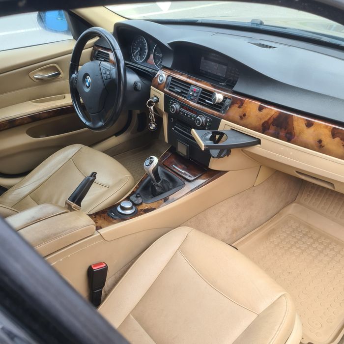 BMW e90  320D  M47