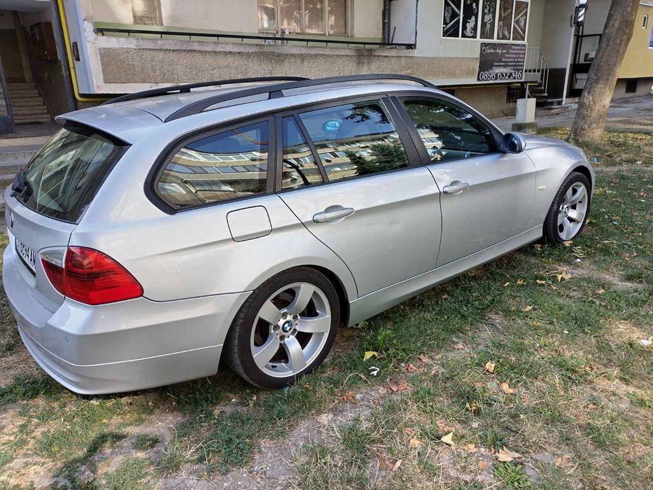 Кола  BMW 320i. ..