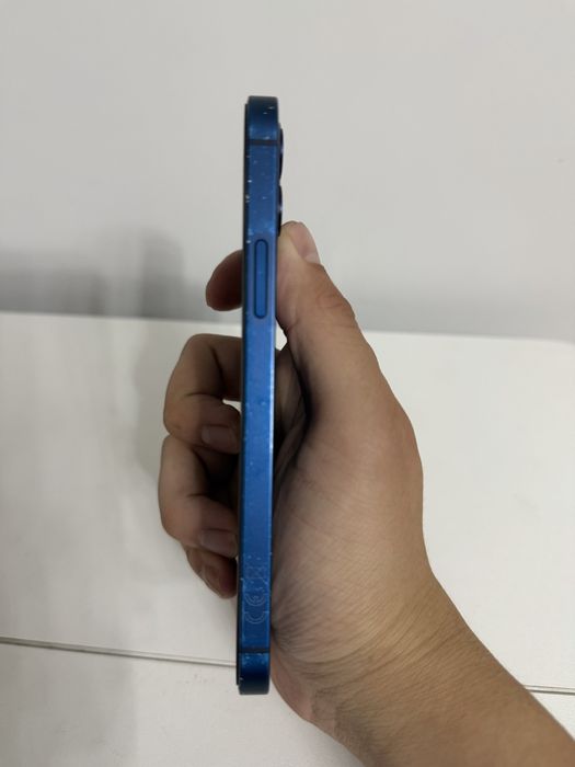 Iphone 12 64гб.