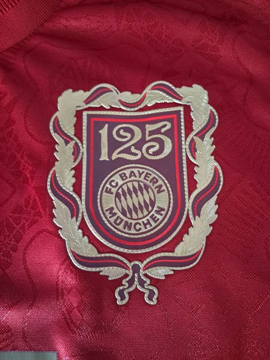 Фланелка Bayern Munchen M и L размер