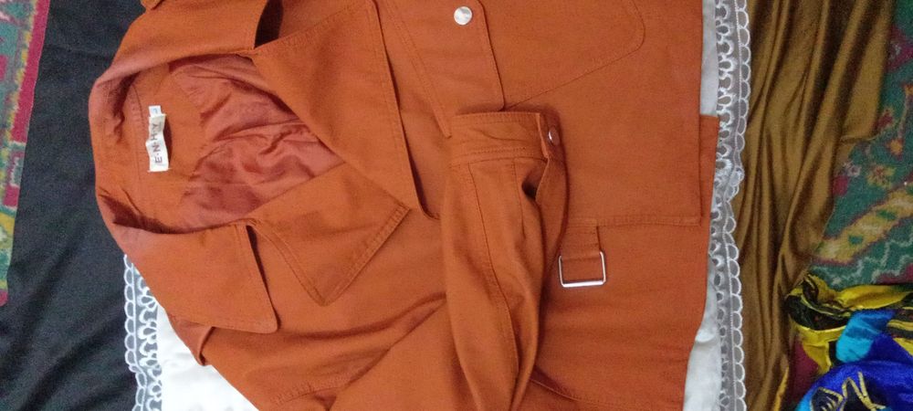 Kostyum k oʻja sabzi rang