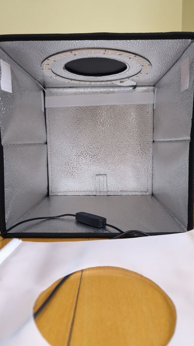 Фото кутия за продуктова фотография 25x25x25см с вградено осветление