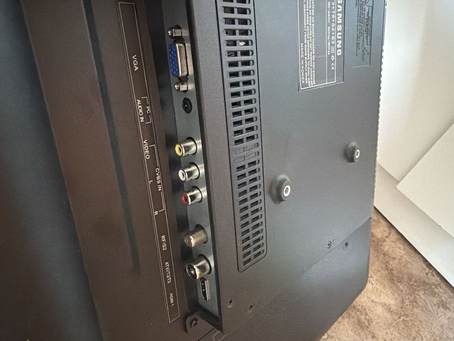 Продается телевизор самсунг