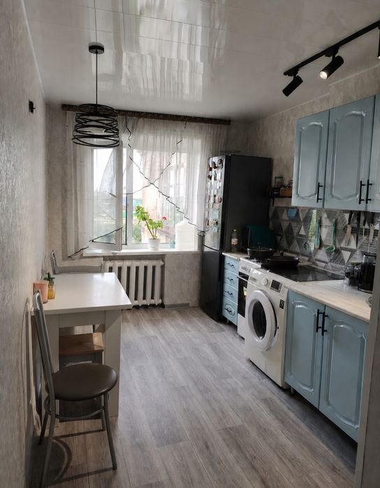 Продам 4 комнатную квартиру