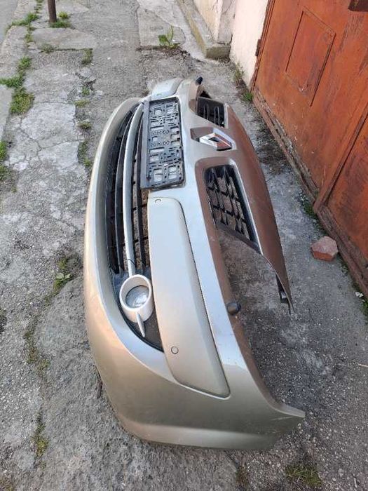 Bara fata Renault Scenic 2 Facelift cu senzori și spalator faruri