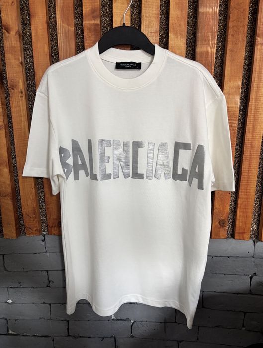 Tricou Balenciaga