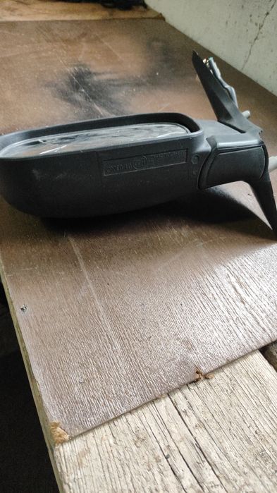 Зеркало на Шевроле нива