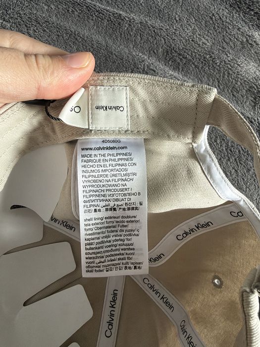 Calvin Klein cotton twill standard cap sapca unisex crem cu logo mic metalic oS noua originala
