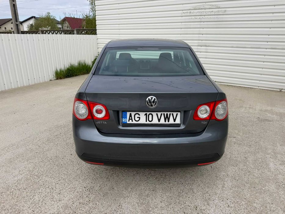 Volkswagen Jetta 1.9 TDI anul 2008
