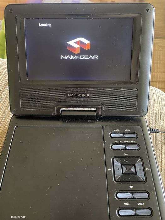 DVD/CD плеър - мобилен