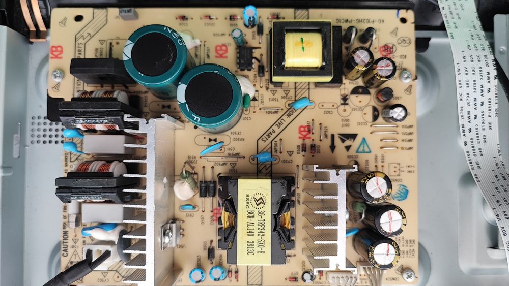 Philips DVD player 3D 5.1.   1000W