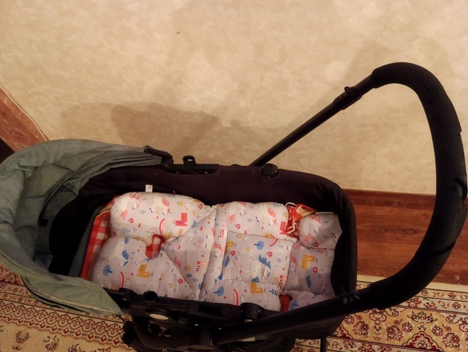 Коляска Tomix, в отл состоянии