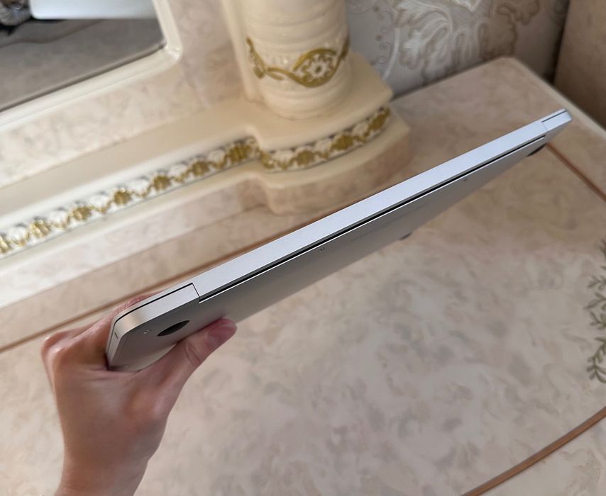 Apple MacBook Air M1