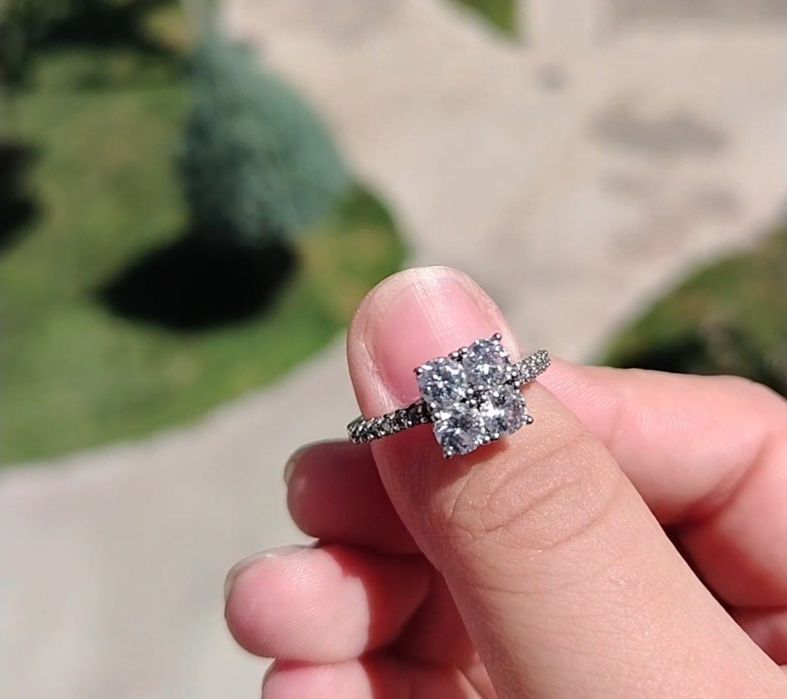 Серебряное кольцо