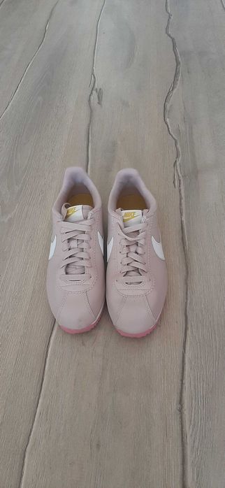 Дамски маратонки