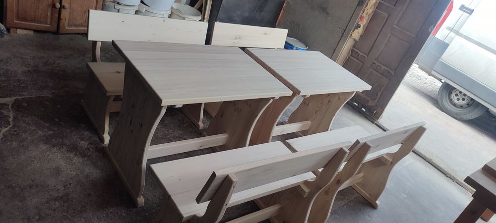 Баварски маси и пейки