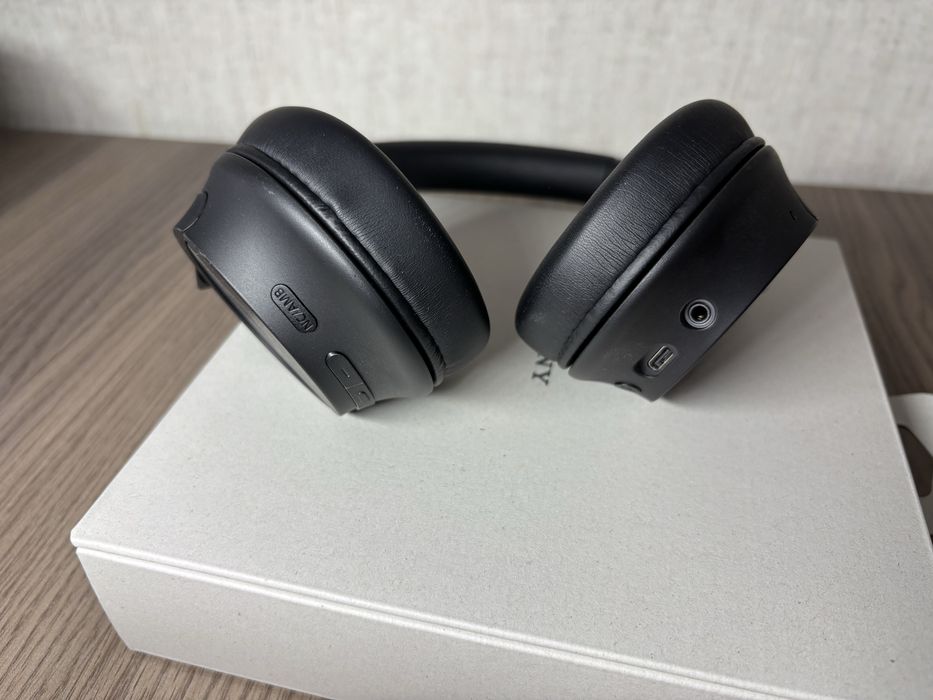 Наушники Sony WH-CH720N