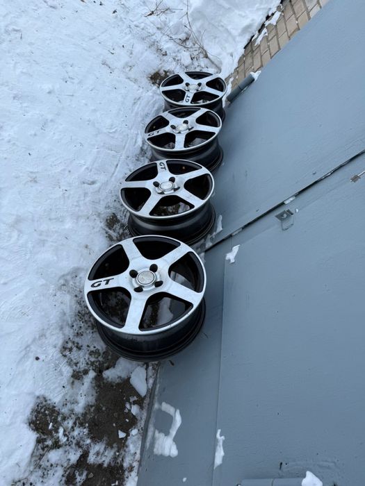 Продам Диски В отличном состоянии