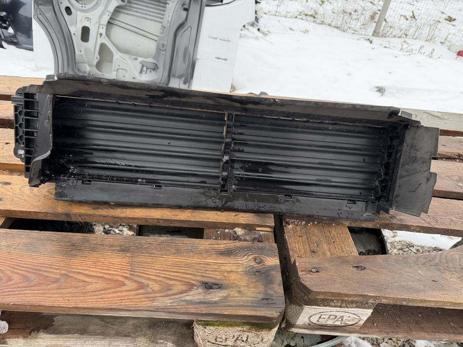 Електрическа Клапа Радиатор/ Смукателна Решетка Skoda Fabia 4