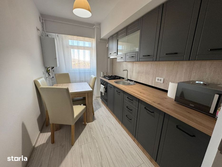 Apartament cu 3 camere Mioveni, bloc nou,etaj intermediar ,mobilat