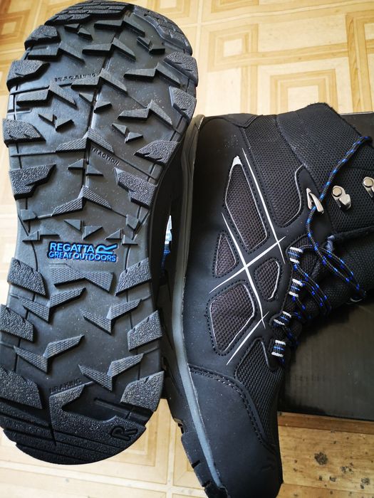 Зимние кросовки REGATTA. Новые.
