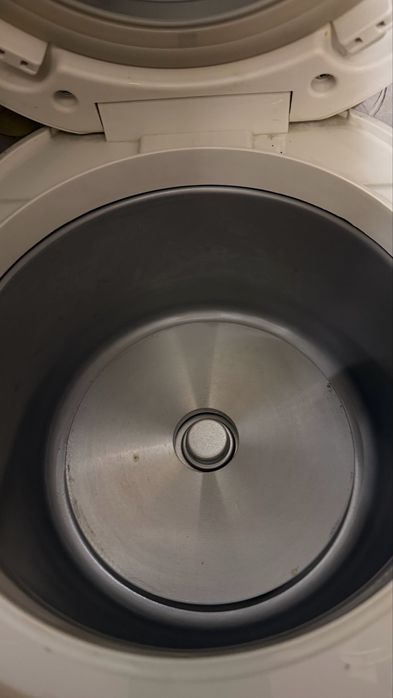 Продам мультиварка-пароварка Vitek