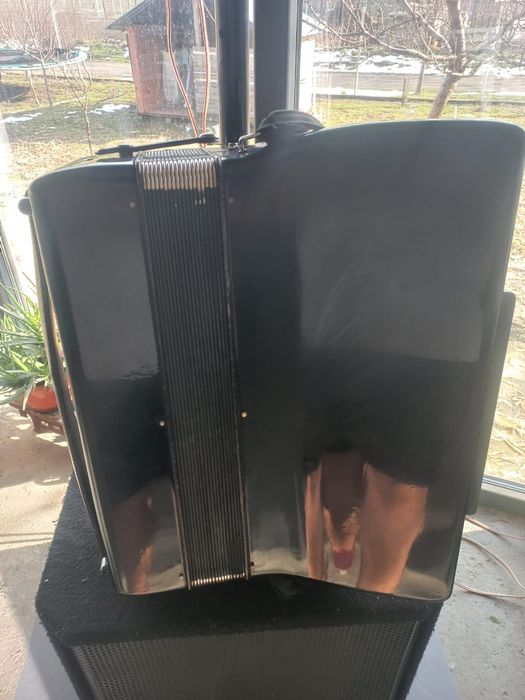 Acordeon hohner verdi III