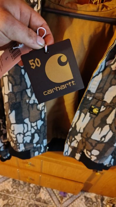 Vând geaca Carhartt WIP 50 Years Anniversary OG Active Jacket