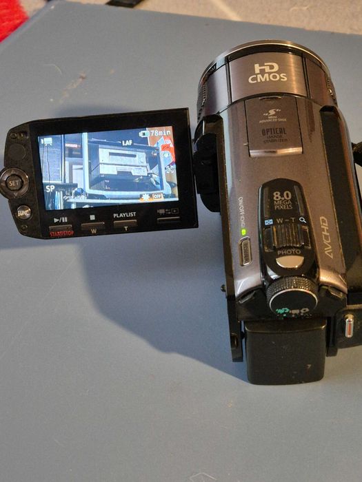 Canon LEGRIA HF S100 cameră video digitală Full HD cu accesorii