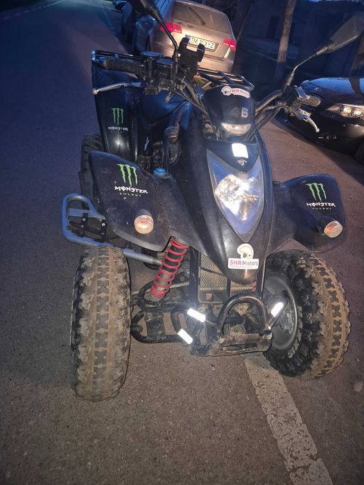 Vand sau schimb atv kimco kxr 250cc 2005