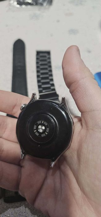 Huawei GT 5 , с оставаща гаранция 1 година