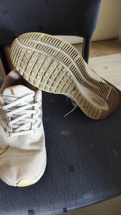 ЛоТ маратонки 37 номер