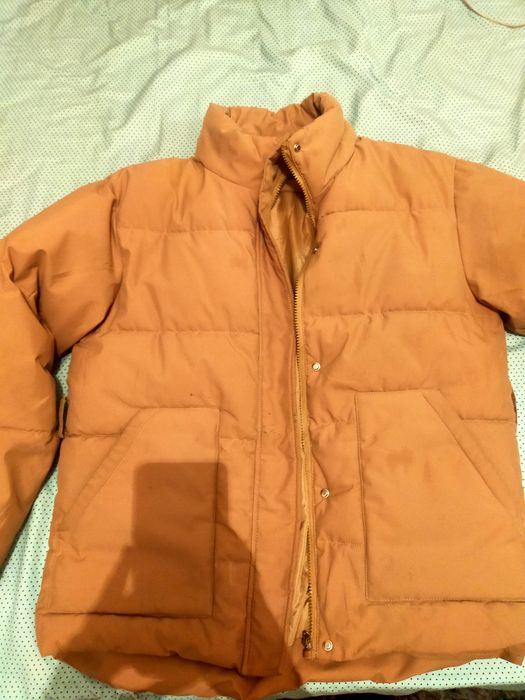 продам куртки недорого