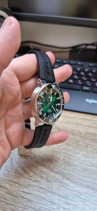 Oris Aquis date Caliber 400 41.5 mm - Green