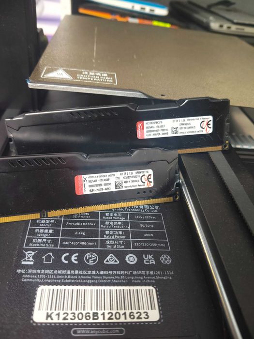 Rami 2x8Gb DDR3 hyper X Fury